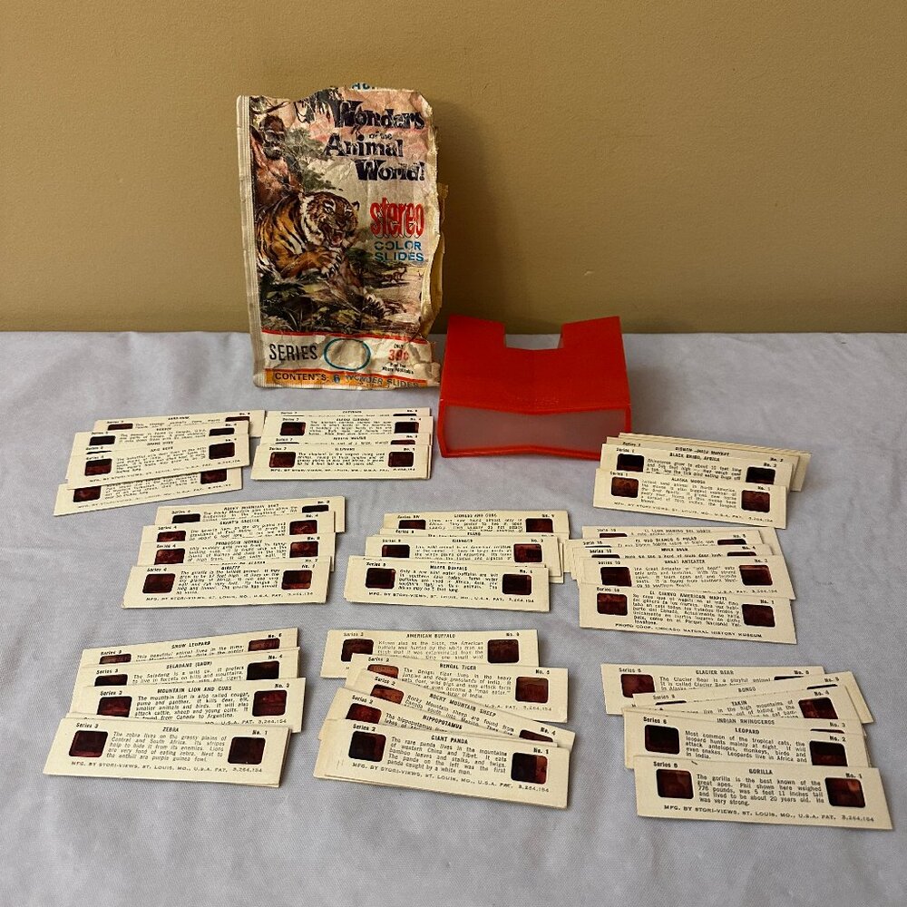Vintage Stori-Views Viewer and 54 Wonders Of the Animal World Slides